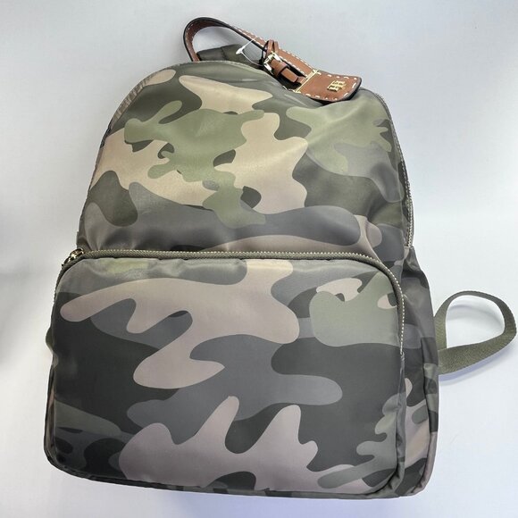 Tommy Hilfiger Julia Camo Dome Backpack Nylon Medium Zip  display picture 3
